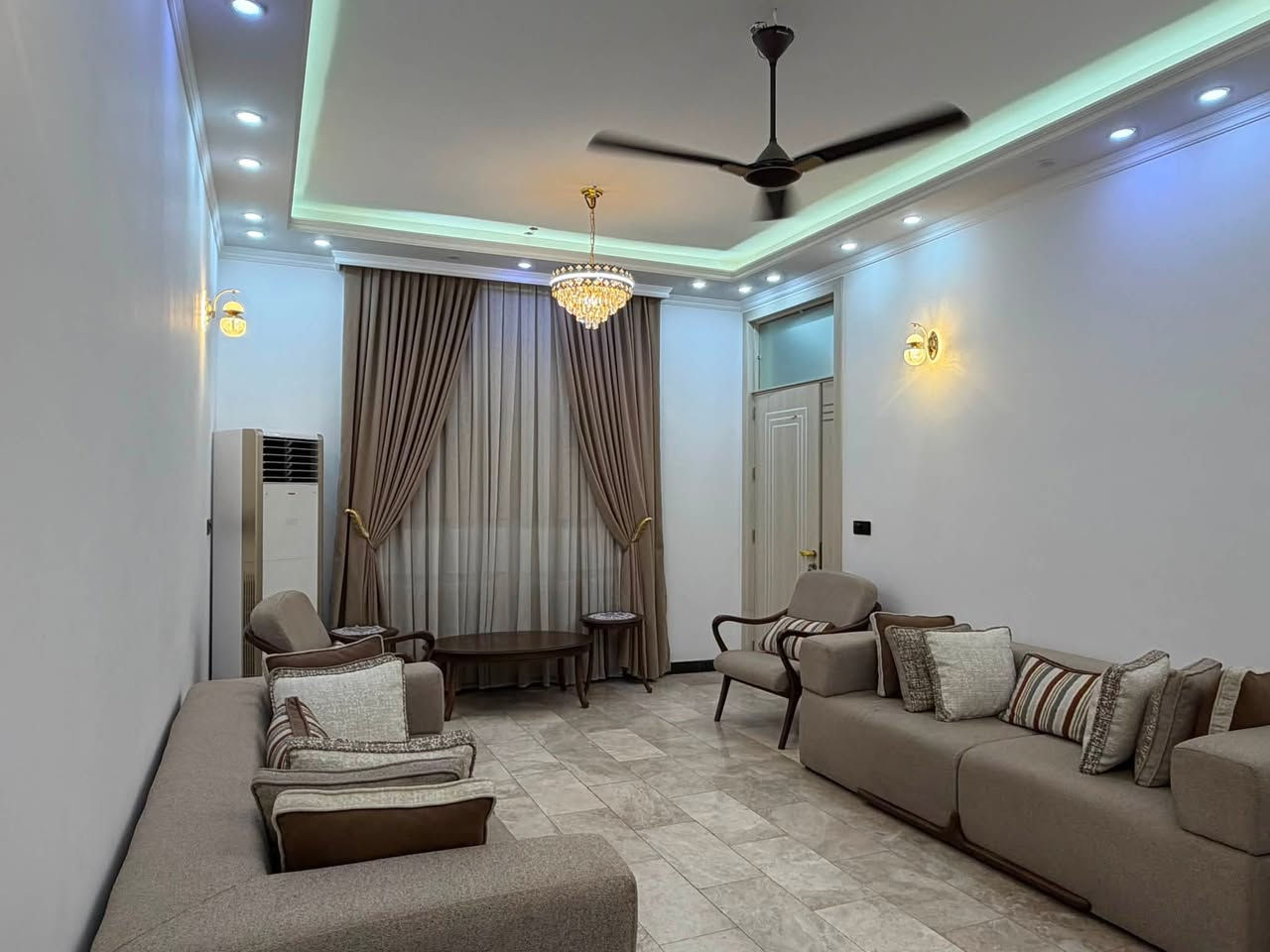 🏠 / دار للبيع مساحه ٢٠٠ م طابو صرف

                 واجهه ١٠ م / نزال ٢٠ م 

🧱 بناء حديث درجه أولى 

الطابق الاول / مطبخ . أستقبال . هول . غرفتين . مجمع صحيات . كراج 

الطابق الثاني / غرفتين . هول . صحيات

🌎 الموقع / الكرامه قرب مطعم كنتاكي هاوس

للأستفسار أكثر مراجعة مكتب 
#عقارات_أراضي_بابل_الخضراءللمقاولات العامه والتصاميم الهندسية
شارع ٦٠ .. عمود ٣٠٠ .. مقابل أستدارة علي بقلي 
الشيخ حازم 
وسام محمد 
أبو حيدر / ***********
