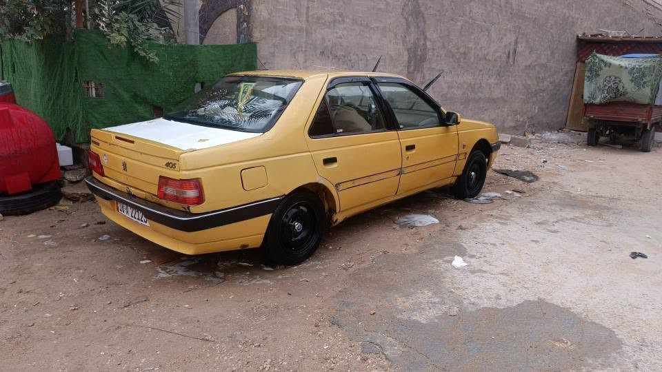سيارة بيجو 405 للبيع السعر  15 ورقه وبيه مجال قليل رقم المبايل بس اتصال  *********** كربلاء, العراق
