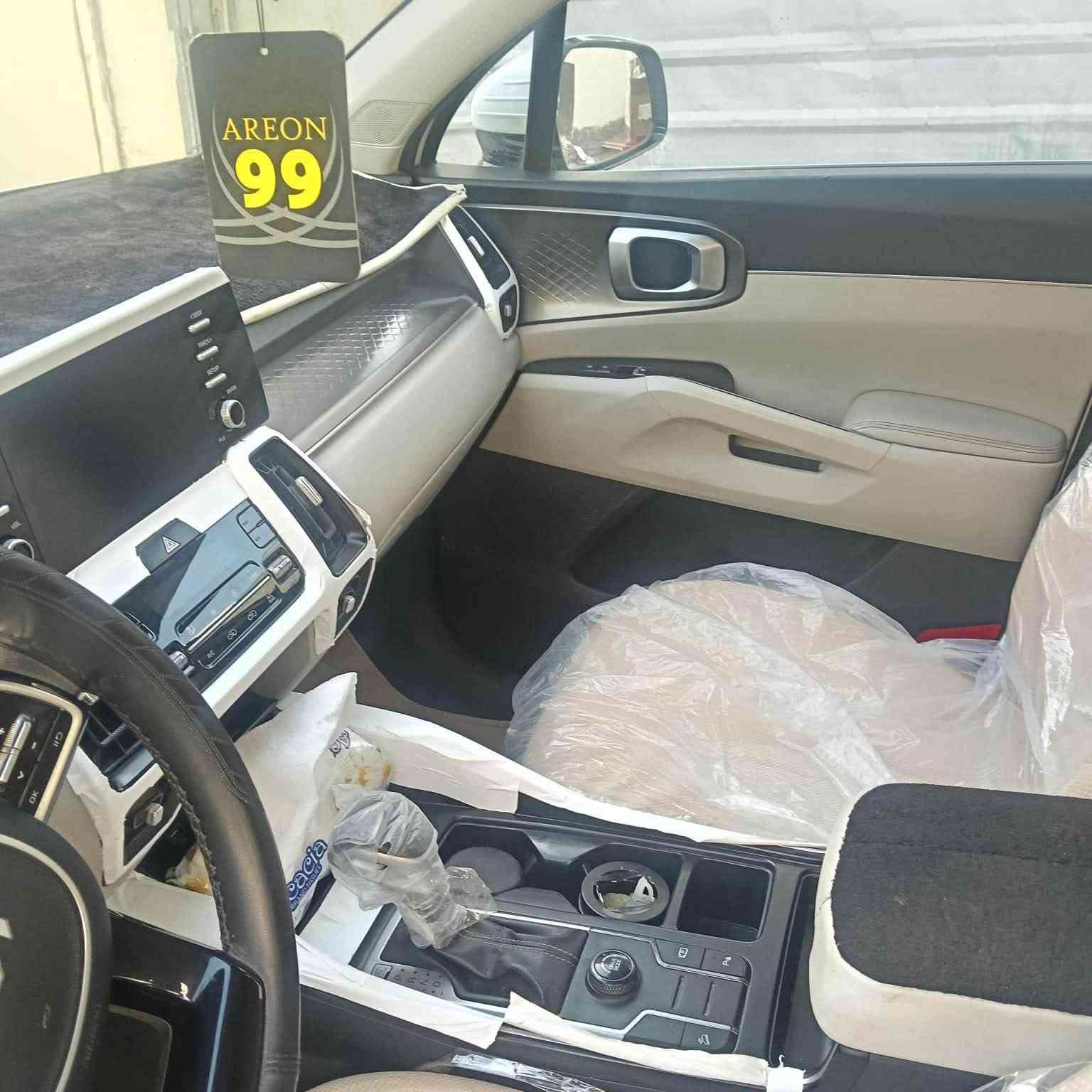 السلام عليكم 
للبيع بدون مراوس فقط بيع
سورنتوا ٢٠٢٢ خليجي ٤سلندر
مكفولة من الضربة  
٤نظم قيادة
دوشمة جديدة
ارضية جديدة قبل شهر مسويه
ماشية ١٢٥ كيلو متر
السيارة رقم اربيل دولي باسمنه
السعر مناسب / ٢٣٥ وبيه مجال قليل
للاستفسار الاتصال او مراسله على هاذا الرقم/***********
