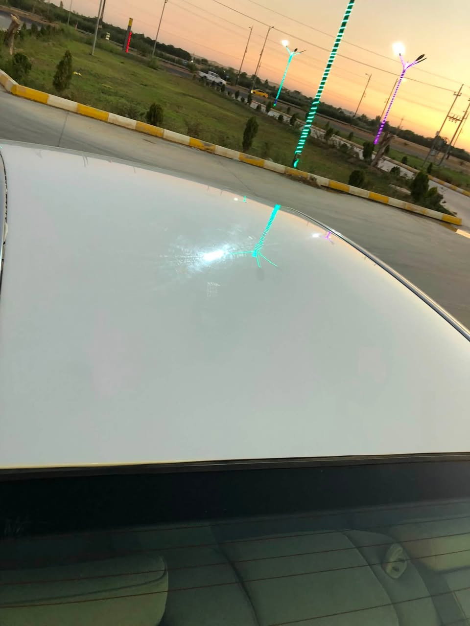 بڕاوەی تازە داخل
١٨٢ گەورە بە گەورە
(کۆدی نیە)
مۆدێل ٢٠٠٦
تەقە و رەقەی بەشەرت
سوکانی وەک لێگزز
جادە و بۆ هەڵ ئەدڕێ 
هەڵمەت و قوەت لە خۆی بێزارە
سەقف و کەڤەر
گێڕ مەکینە
لیدراوی هەموو گیانی بەشەرت 
لە کەلارە

ژم:***********
