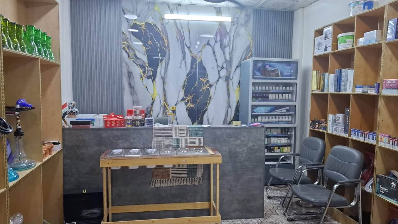 محل للبيع مع كامل محتوياته
للاستفسار ***********
