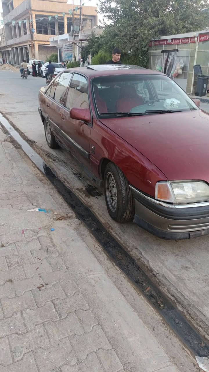 السلام عليكم
اوبل اوميكا
حجم 26
مديل 92
رقم نينوى نكليزي تحويل ثاني يوم
كير وتو 
صدر جديد تايرات تخم جديد
سلايت طكتين كهربائي
جام كهرباء
كهربايات كله شغاله على وضع الشركة
سياره بلاديه
رقم *********** وساب
ويرهم مراوس حسب القناعه
