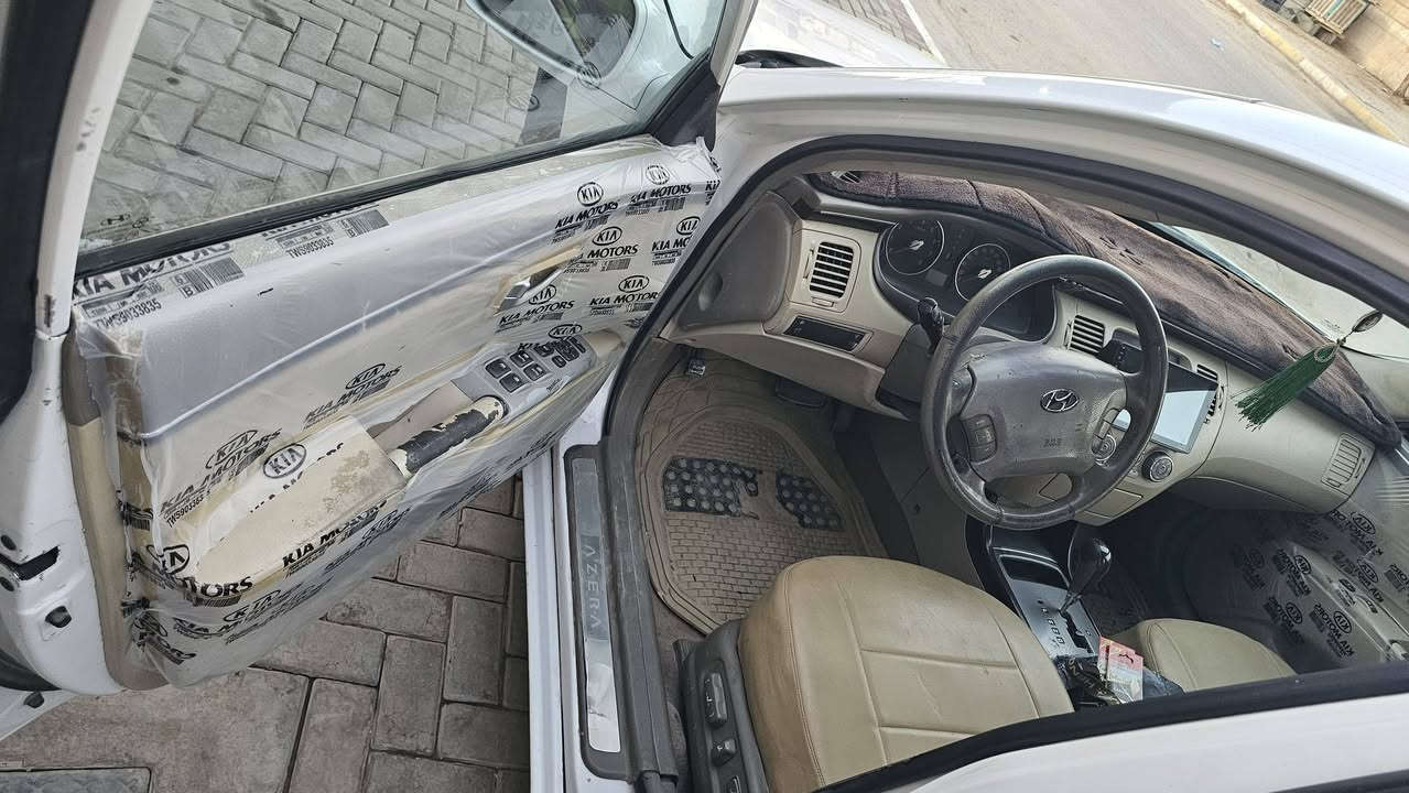 سلام عليكم للبيع ازيرة ٢٠٠٩ سيارة جاهزة بسمي بيهة حزام صبغ تبديل قطعتين  مكينة وكير وحدادية جدد عنوان
ديوانية قضاء الشامية ***********
*********** سعر 80
