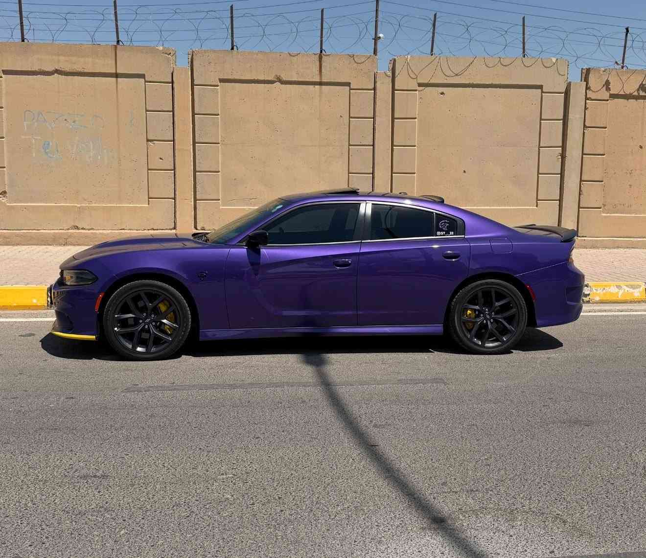جارجر Gt 2023فول ردار امامي خليجي وكالة هارلم رقم اربيل السياره كفاله عامه مكفوله من الشخط لا رصعات جانت مغلفه ppf ماشيه 13mi تضليل 80% مكاني تكريت السعر  360$  اتصل ***********
