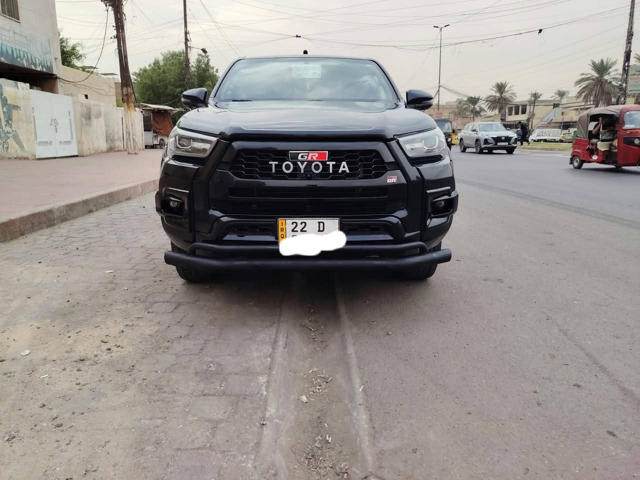 للبيع جي ار سعودي موديل 22
مكفولة من صبغ وضربة وفتح ودبل كود 
تخم تاير زيرو سياره حيل جديده مال جناي 
 السعر مناسب عل انتصال وتدلل 
*********** مكاني بغداد الاورفلي
