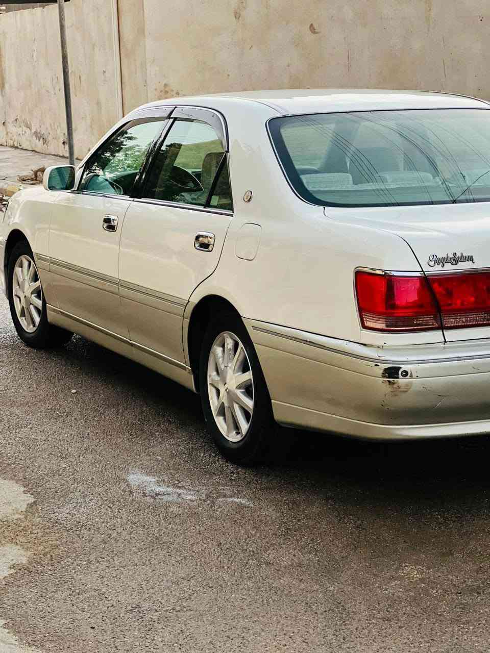 سلام عليكم
ملكه موديل 2002 ترقيم جديد قرار102
رقم ذي قار بسمي مكفوله
دكمتين ديفور زغير شاصي 71
كرستال اصل 
كشنات اربعه كهرباء
حساسات خلفيه 
مري كهرباء 
تبريد تدفئه 
كامله جديده كلش سياره وزيرو 
سعره 157 بيه مجال 
مكان ناصريه مركز ***********
