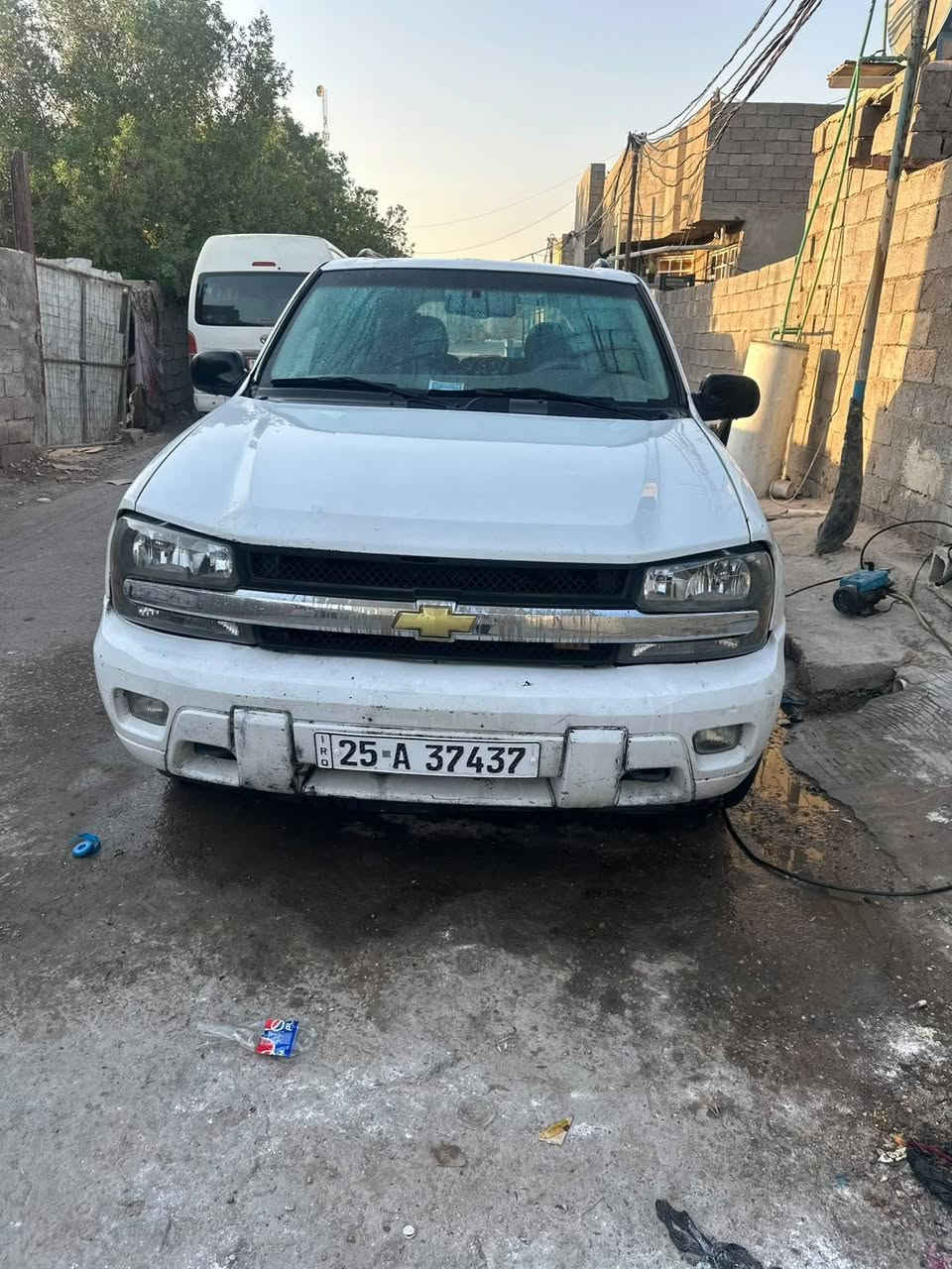 بلايزر ٢٠٠٥ محرك قبغ ابيض حاوية جديد كير جديد تبريد جديد انطيك بيه ضمان ترايك لاوروبا ... ابيعك احزام .... صدر امامي خلفي جديد... ... داخل السياره كله جديد ... سياره رقم كركوك دولي باسمي شرط تحويل مباشر  سعرها ٧٥ ورقة ... للاستفسار الاتصال ***********      ....
