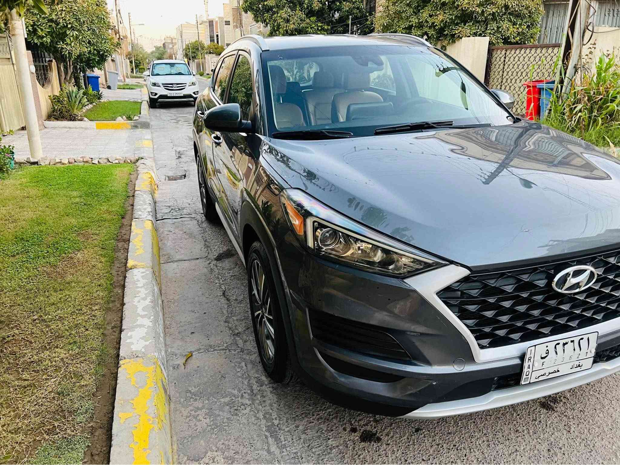 يا الله 
السلام عليكم 
هونداي توسان موديل 2019
وارد امريكي 🇺🇸فول عدا الفتحه  
حادث  جاملغ وباب امبدل نفس أللون 
مكفوله من الشاصي واللغد  
ماشيه  84 الف 
((ابيع على الفحص وين يعجبك افحص👍))

مواصفات السياره 👇
🛑محرك 2400
🛑 بصمه تشغيل وابواب وجنطه
🛑 كشنات  تدفئه 
🛑لايت لد ليلي نهاري
🛑كامره دوراه 
🛑شاشة لمس تدعم نظام 
🛑 مانع انزلاق / مانع منحدرات
🛑رادارات 360 درجه
🛑رادار جانبي النقطه العمياء 
🛑رادار امامي ❗️
🛑تحديد مسار+ سياقة آليه
🛑توقف ذاتي 🚳 عند الاقتراب 
‏🛑‎فول تحكم ستيرن
🛑كروز مثبت سرعه 

🛑‏ تبريد  قطعتين 

🛑3 وضعيات قيادة Smart‏-Sport-Normal

🛑اوتو هولد @/توقف ذاتي 

🛑منافذ Usp /Aux /12v

‏‎🛑 حساس اطارات

‏🛑‎السعر 137 بيه مجال قليل 

السياره جاهزه مابيه اي نقص وجديده جداً احلى من الصور
الشراي يتصل ***********
عنوان بغداد غزاليه بغداد, العراق
