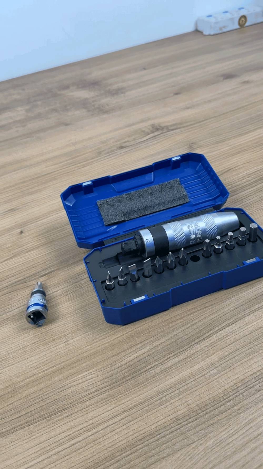 طقم مفك صدمات • 13 قطعة • جديد