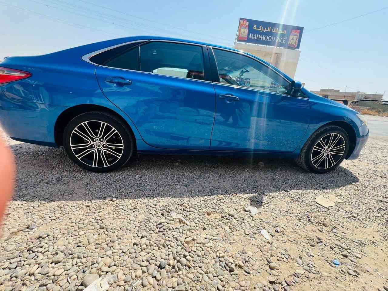 السلام عليكم 
كامري موديل 16 فول مواصفات بصمه تشغيل فتحه سقف شفتات ستيرن رونات ابيض فول مواصفات 
ضرر قطعه وحده بونيد فقط بدون دواخل بيه مكان بارد 
كير ومحرك وصدر وتبريد كلو شرط محرك ما مفتوح 
رقم اربيل شرط تحويل سنويه لل 28 
ترهم بيع وترهم مراوس حسب القناعه 
مكاني الشرقاط 

***********
