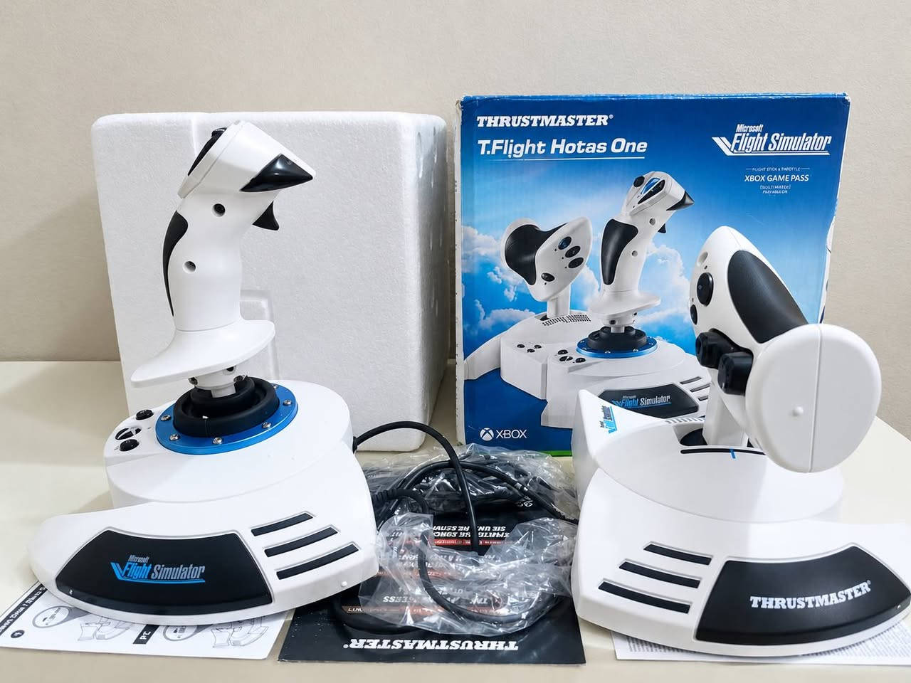 تم تخفيض السعر ...عرض خاص 🚨
يالله/
محاكي طيران احترافي من THRUSTMASTER 

المنصات المتوافقة :PC,XBOX
الحالة:جديد New🟢

السعر القديم :155 الف 🚫
السعر الحالي:124 الف ✅شامل اجور التوصيل لبيتك 🚚🇮🇶

التوصيل لجميع محافظات العراق خلال 24 ساعة 💫

للحجز والاستفسار:خاص📩 او واتساب ***********📞
