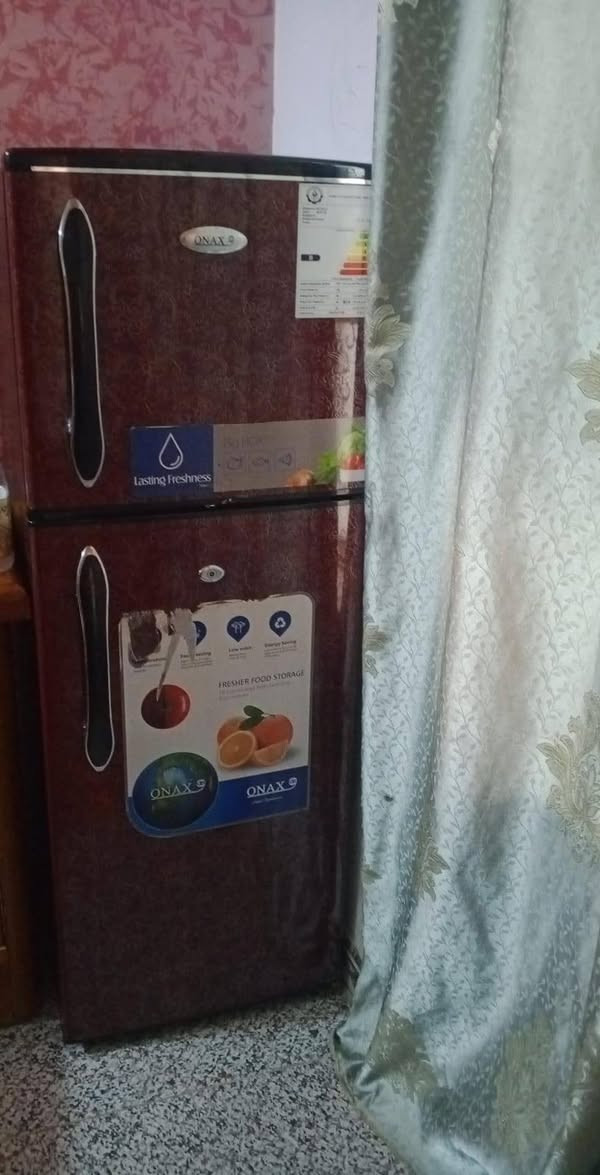 طباخ نوع فريش مصري أربع شعلات وثلاجه نوع اونكس جدد مثل ما موضح بصوره الاستفسار الاتصال على رقم *********** وتساب
