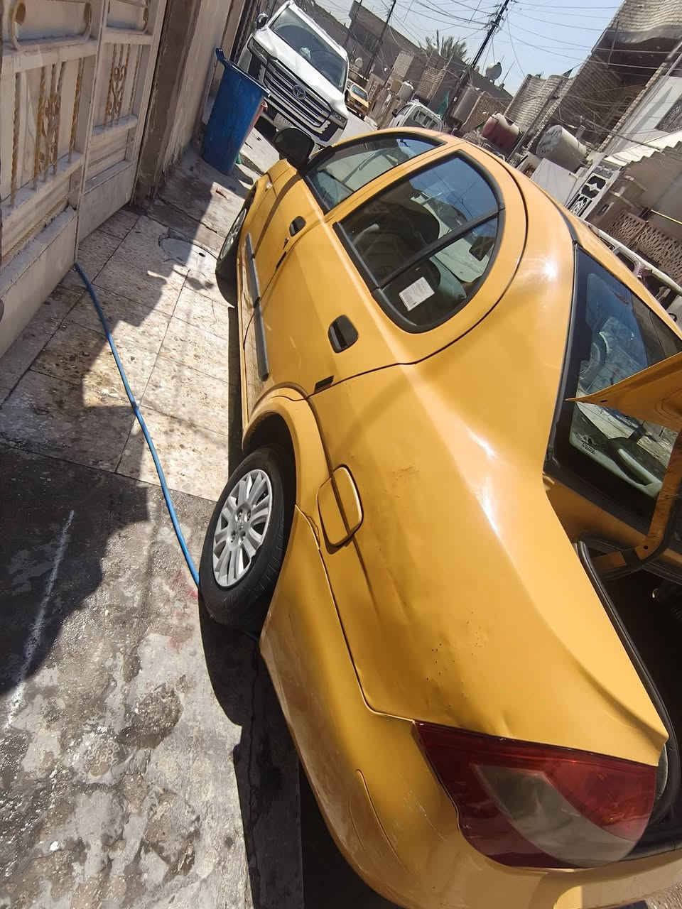 سلام عليكم طيبه موديل ٢٠١٥ سياره كير مكينه مكفول بيها ضربه بل جاملغ المامي مبدل عدى ماكو مصفره هيئه وغرامات بسمي ثاني يوم تحويل كهربيات كلها شغاله تبريد عوزه غاز سياره يرادلها ترتيب مثل دوشمه وتايرات شويه تعبانات صدرها ٧٠٪ كله امبدله هسه العنوان بغداد العبيدي رقم الهاتف *********** بس وتساب متواجد ٢٤ ساعه خاص السعر ٣٢ وبيها مجال
