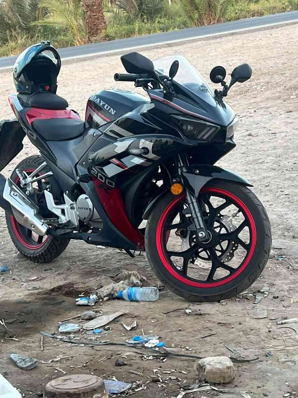 السلام عليكم
دايون بطح R200 للبيع دراجه كفاله عامه من البرغي للبرغي فقط امبدل اشاره بيه سعر خاص دراجه فقط مكاتبه ***********
