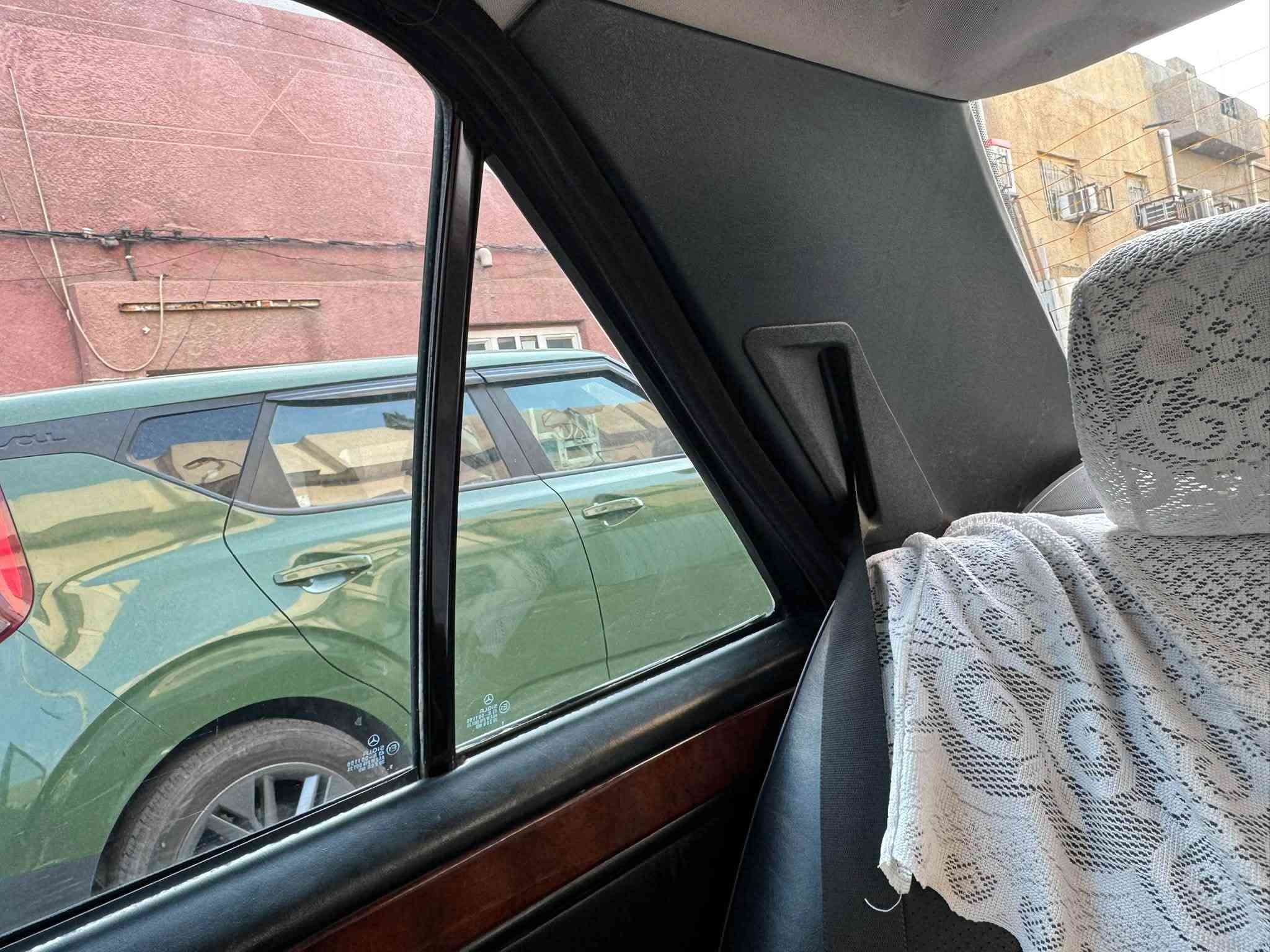 مرسيدس ١٩٩٢ • مكينة وجير جديد • كشنات جلد اسود