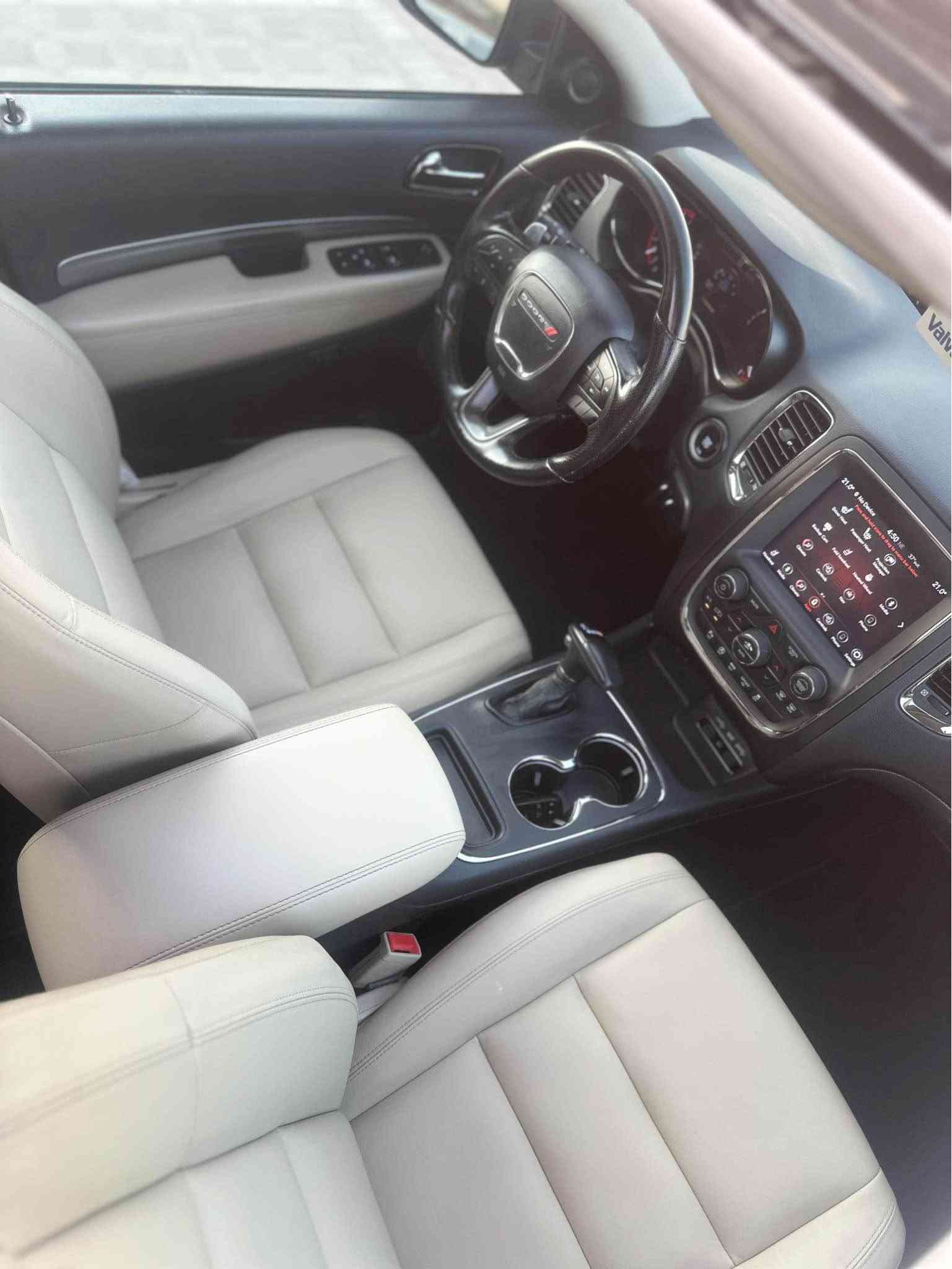Dodge Durango GT Plus 2020  AWD  ... 3.6liter
سيارة عائلية راقية ٧ راكب

 ملاحضة ⚠️ : سيارة يد واحد من شريكة انطيك بكل ضمانات و بشرط اي فحص يعجبك كفالة عامة 

محرك  : ٦ سلندر تنفس طبيعي ....3.6 liter
قوة حصانية محرك  : 295 حصاتن
تصنيع السيارة  :   وكالة خليجي طلعنا من شركة لحد لان اليد واحد
 ماشي  : ١١٧ الف كيلو متر  
وضع السيارة :  مكفولة كفالة العامة  ...بدون صبغ...بدون رصعة ..بدون تعديل دعامي الي دعامي كفالة علي وضع البيلادي بشرط

مواصفات السيارة  : 
شكل SRT بلادي ....سلايد ....بصمة شغال....داخل بيجي كشنات امامي و خلفي جلد و تدفئة و خزن و كهرباء ... ستنيرن تحكم و تدفئة...شاشة كبيرة تحكم ديجيتال car play و android.... لايت led ... نبريد مركزي ٣ قطع ... نطام قيادة eco + sport .... حساس امامي و خلفي ... كاميرا ..... بصمة ابوب ..... Auto start....گیر اوتوماتيك و عادي ..... padel sheft ....مثبت سرعة .... هوك خلفي 
راديتر كبير مال V8 بلادي وبعد هوايا مواصفات معروفة 

الرقم السيارة : سلیمانیة بأسمي تحويل مباشر 

مكان السيارة : مركز محافظة  السليمانية

سعر مطلوب : ٢٩٣ ورقة مجال السليمانية, العراق
