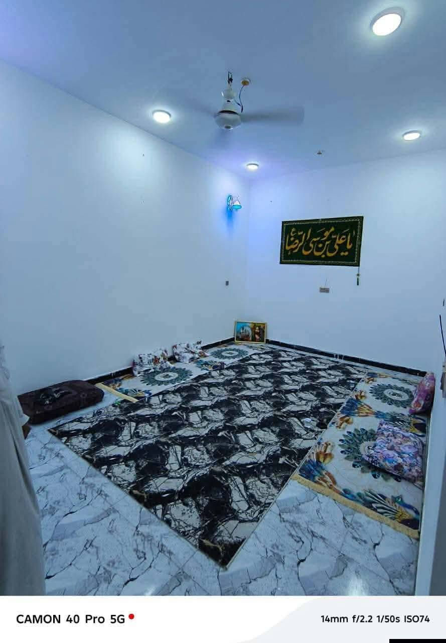 بيت طابقين للبيع مساحه 120 متر زراعي
طابوك صب كونكريت بناء حديث قريب عل شارع العام 
الطابق الأول يتكون من غرفتين و صالـه ومطبخ
ول طابق الثاني يحتوي علا 4 غرف
المجموع 6 غرف السعر 85 
مكانه الزديناويه قرب صيدليه التفاحه الخضراء

نص مكتوب في الصور:
- CAMON 40 Pro 5G
- 14mm f/2.2 1/50s ISO212
- CAMON 40 Pro 5G 14mm f/2.2 1/50s ISO104
- CAMON 40 Pro 5G 14mm f/2.2 1/50s ISO74
- CAMON 40 Pro 5G 14mm f/2.2 1/50s ISO212
- 14mm f/2.2 1/50s ISO523
- CAMON 40 Pro 5G 14mm f/2.2 1/50s ISO318