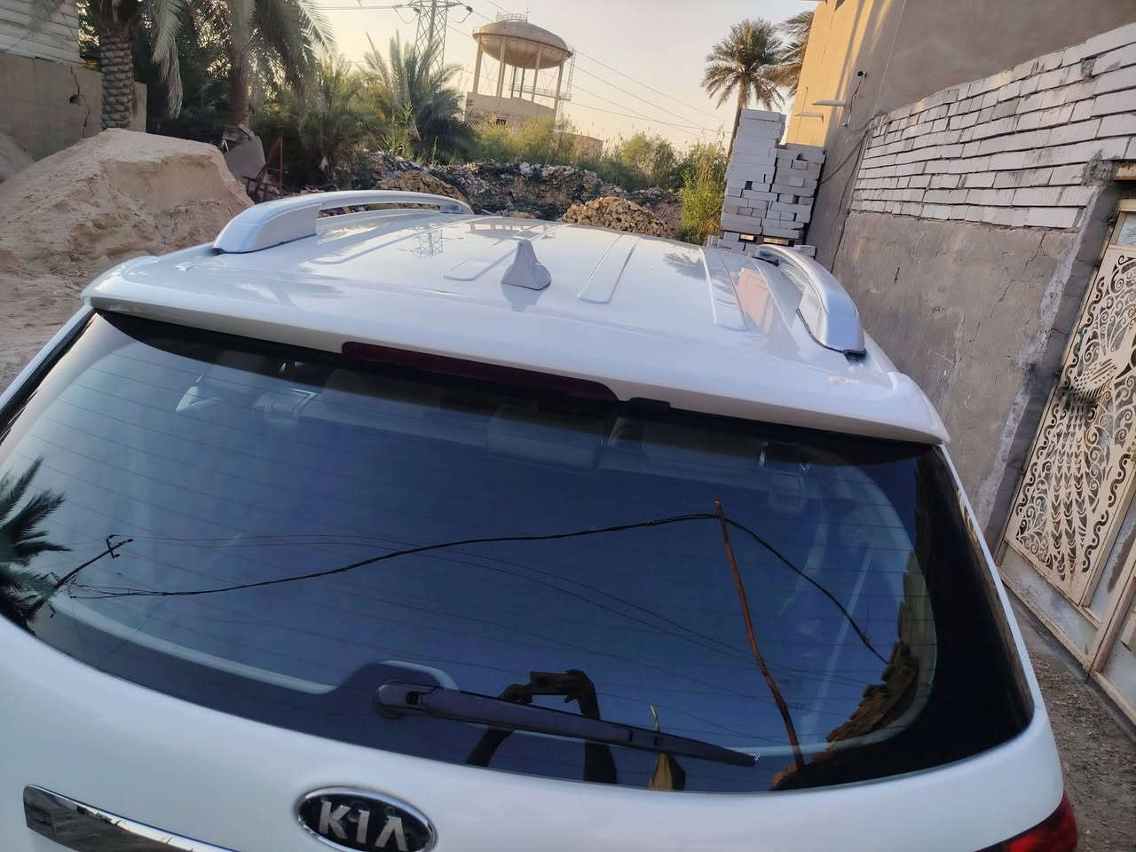 سورنتو موديل ٢٠١٢ خليجي محرك ٢٤٠٠ سياره جاهزة من كلشي سبعه راكب ثلاث قطع تبريد مكان الشاميه رايدهه ٩٥ وبيهه مجال بيع أو مراوس سياره صبغ عام ***********

