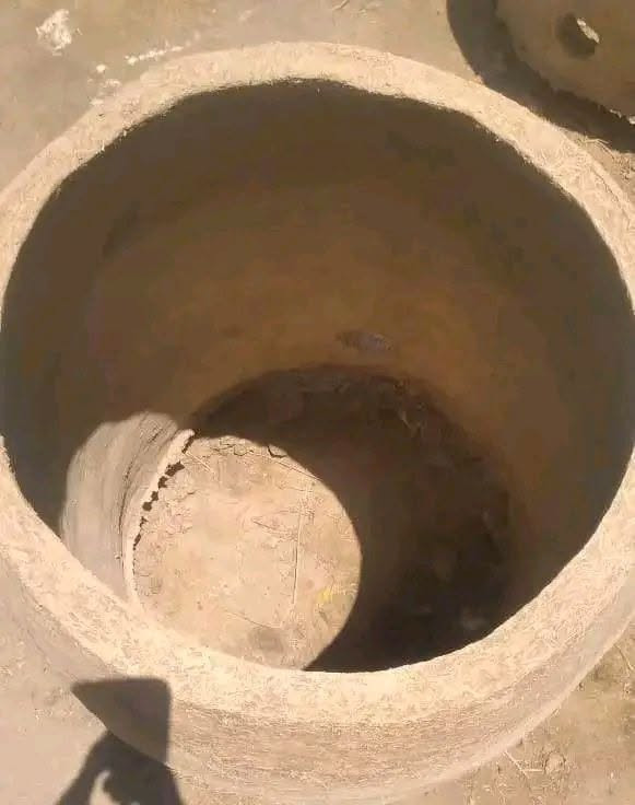 تنور طين حري مصنع بايدي احترافيه اصيله 
اسعار مناسبة وتوصيل لباب البيت 
لتواصل وتساب فقط 
*********** 
*توصيل داخل محافظة المثنى فقط 
متواجد وتساب فقط
