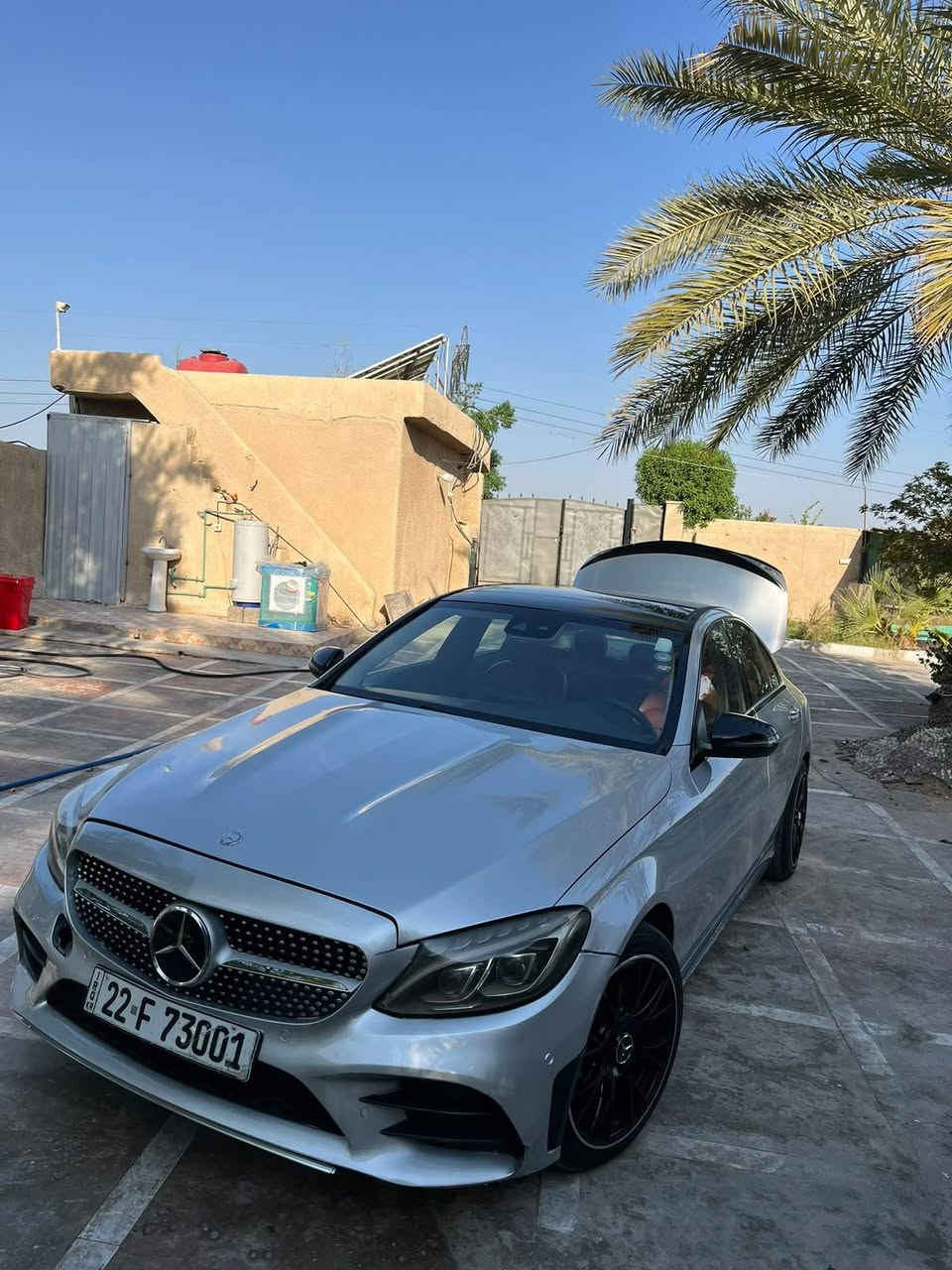 مارسدس c300 
2016 
فول مواصفات تحكم ستيرن بنوراما على طول السيارة ماشية ١٠٠ 
كشنات جلد تدفئة اخوان حادث امريكه فقط جاملغ بس لسياره وضع شركه ابيعلك عوزه كرنك بس لسياره عله عطله ترايه للبصره تحويل شوكت متريد ترايه ناعم يخبل  امانه اسياره احله من لصوره  اخوان سوي تعليق يوصلك لسعر  مكان لسياره بغداد البلديات *********** لخاص مفتوح وبلعافيه عل ياخذه
