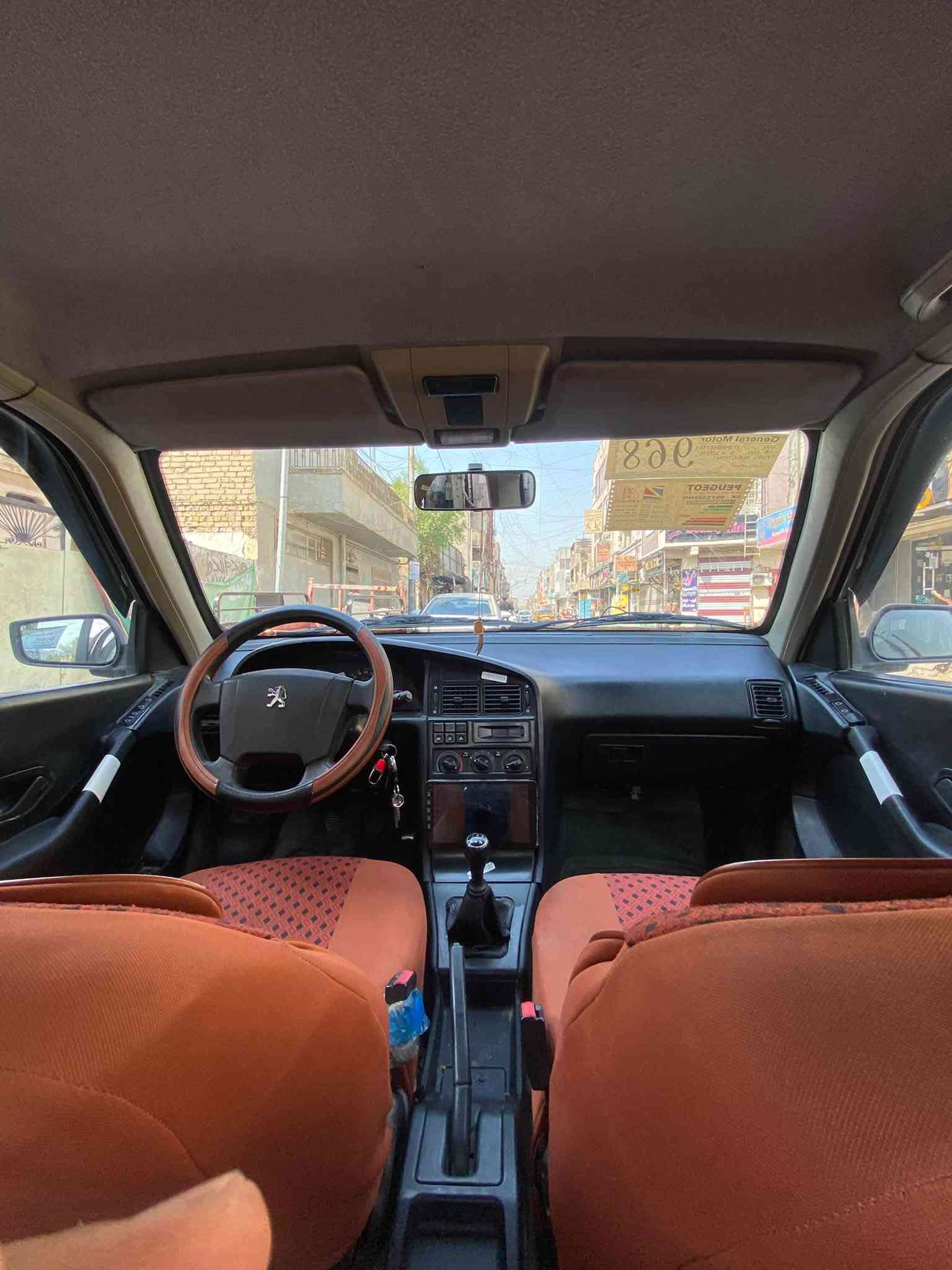 السلام عليكم انتصال عل رقم او وتساب مامتواجد عل فيس (***********) بيجو 405 جيلكس مديل ٢٠٠٩ رقم بغداد الدولي انكليزي سنويه جديده ) مكينه بدون تنقيص ولا تبخير كير تخم تاير جديد باتري جديد جامه اماميه جديده باور جديد لايت زنون صدر شاشه تاب لاضربه ولا صبغ فقط بنيد تبديل مال شركه ) عنوان بغداد الكرخ ساحه عدن سعر ٣٧
