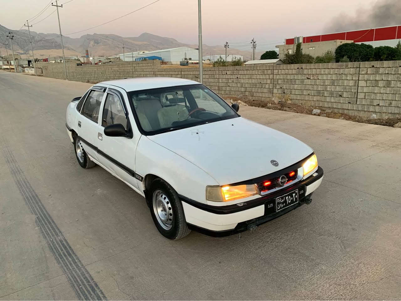 ئۆپڵ فکتریائاڕمی سلیمانی سەوزەکە بەشەرتی سەیتەرەومەفرەزە  مەکینە 16پاوەر گیرعادی قوفڵ مەرکەزی مەکینەوگیر بەشەرتی 10فیتەر دەعمو وەرگەڕاوی نیە   دەعامی بۆدەعامی بەشەرت بیبۆیاخ  تەقەورەقەی بەشەرت کارەبای زۆرمەزبوتە لایت فلجە هۆڕن گەرمی تەرجیل جواری ئیشارەت گیجی بەنزین حەماوە فرەی گرنگ گشتی ئیشدەکات  دەشبڵو بەرەدرگای زۆرجوانە خایسوڕزیوی نیە سعری 18گەڵا ژم ***********  *********** وەتسئەپ شوین پیرەمەگرون السليمانية, العراق
