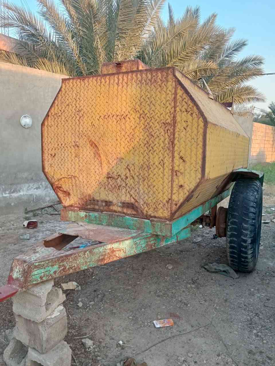 أسلام عليكم ،للبيع مقطورة  سعة 300,لتر مكان ديالى خان بني سعد للستفسار ***********
