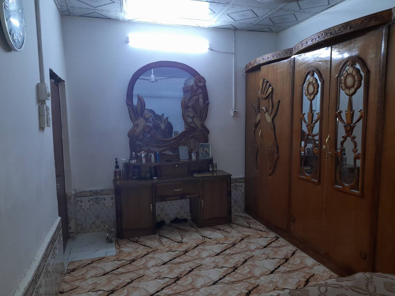 غرفه اخشاب