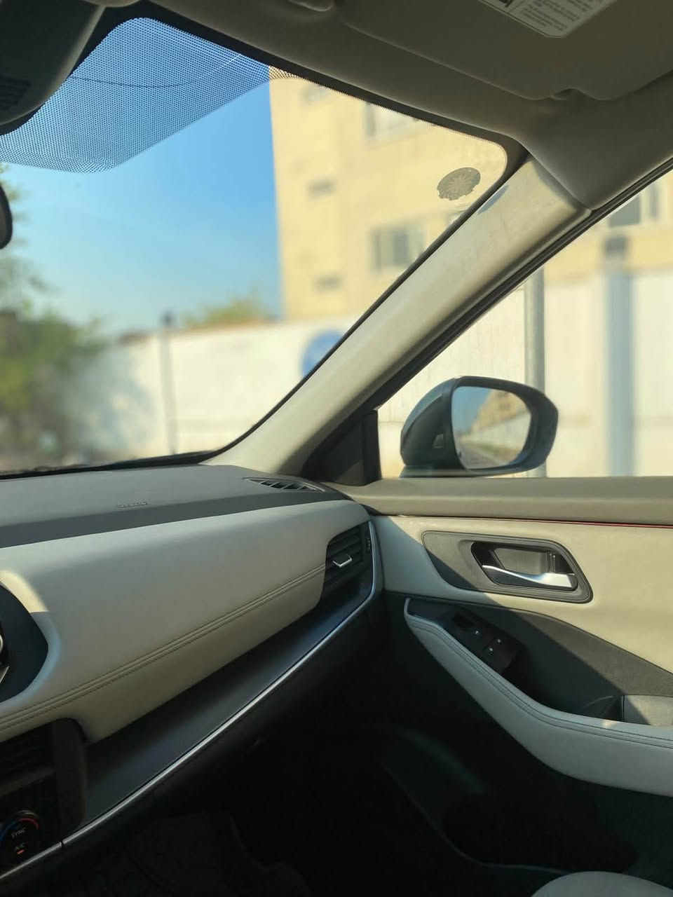 السلام عليكم للبيع نيسان روج 2025 سياره كلش جديده رقم بغداد حره بسمي
ماشيه 16miفقطط🖤

لون اسود 🖤

موصفات نص فول شاشة وكامرة🖤

بصمة تشغيل 🖤

بصمة أبواب🖤

رادار امامي خلفي جانبي🖤

باقي الموصفات معروفة

عنوان سياره بغداد العامريه 

سعر 155 وبيها مجال 

لاستفسار اتصل وتدلل 

***********
