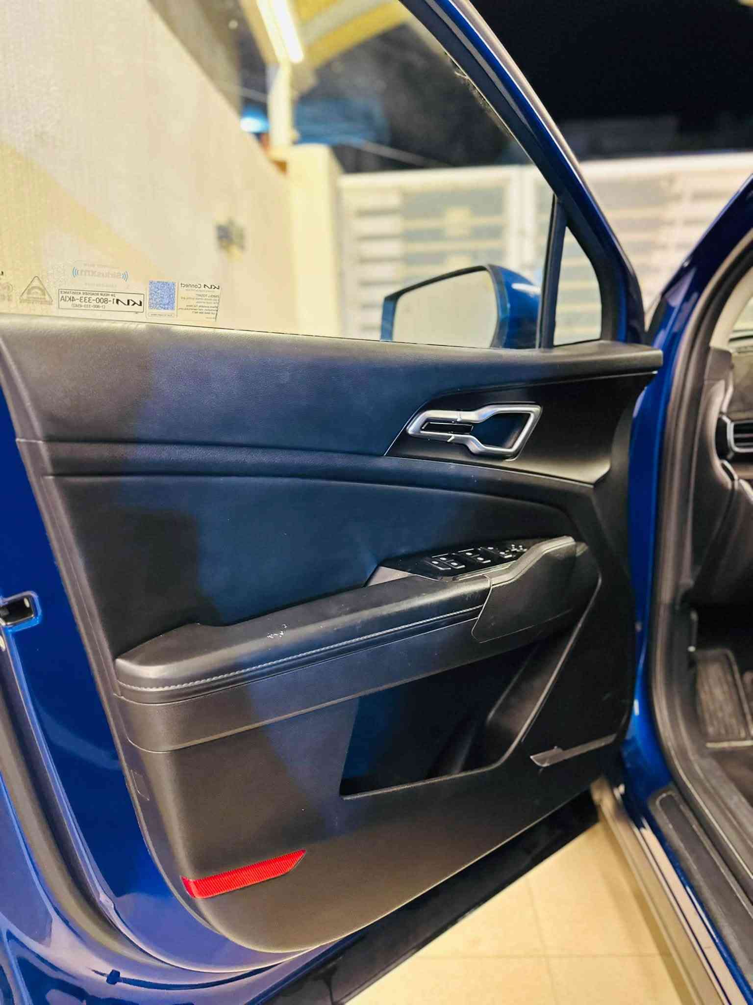 Kia Sportage 2023
-------------------------------------

#السعر : 173$ وبيه مجال 

#رقم الهاتف : ***********

#رقم السيارة : بغداد  

#مكان السيارة : واسط/العزيزية 

-------------------------------------

سلام عليكم 

للبيع  او المراوس 

كيا سبورتج موديل 2023 وارد امريكي حادثه باب خلفي مبدل نفس لون وخشم جاملغ لامامي صبغ بدون دواخل شواصي ولغود مكفولة ماشية 38 الف ميل محرك 2500 بدون توربو  سيارة داخل جلد كشن سايق كهربائي مقاعد تدفئة قيادة ذاتية رادار امامي نقاط عمياء انظمة قيادة حساسات خلفية كاميرا نزول منحدرات اوتو هولد + اوتو ستارت سايد بريك كهرباء مانع انزلاق منافذ شحن شاشة متصل تدعم الكاربلي واندرويد اوتو شحن وايرليس سيارة نضيفة محرك وكير مكفولات بدون فتح وتبديل 

 

-------------------------------------
