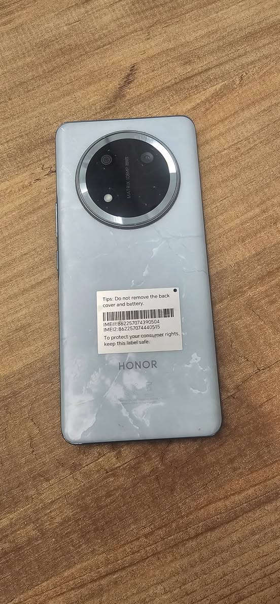 Honor x9c
بلادي نظيف جدا استعمال ثانوي بطاريته خرافيه بالشحن ويا شاحنته الاصليه ذاكره ٢٥٦ 
رام ١٢
***********

نص مكتوب في الصور:
- 11:31 56% 5G 3 حول الهاتف MagicOS اسم الجهاز HONOR loay المعالج المركزي Snapdragon 6 Gen 1 ذاكرة الوصول العشوائي 12 غيغابايت 12 غيغابايت Honor RAM Turbo mAh 6600 بطارية السيليكون والكربون شاشة بتقنية حماية البصر من Honor 2700 x 1224 وحدة التخزين الداخلية المساحة الفارغة 97,79 غيغابايت الإجمالي 256 غيغابايت الموديل BRP-NX1 10.0.0.166(C185E6R5P1) النظام
