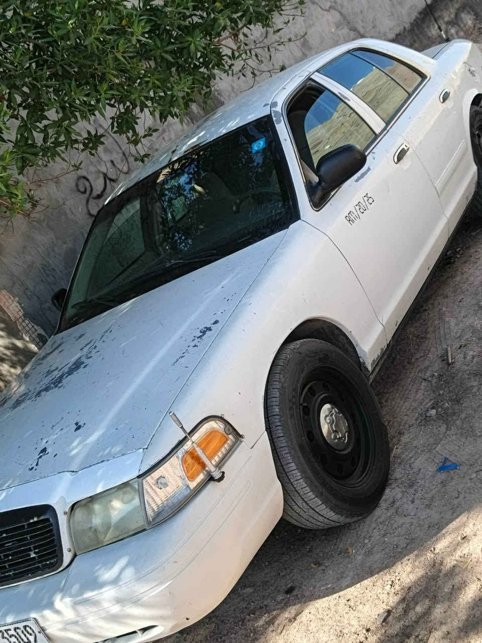 للبيع
فور فكتوريا 
موديل 2007

حداديه تبريد كله فول ✅

سنويه جديده
السياره فقط جارده 

بل ١٠٠ كيلو تصر ٩ لتر 

السعر 65
للتواصل ***********
