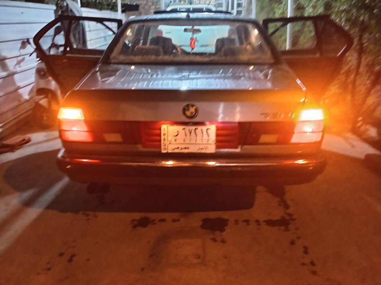 سلام وعليكم سيارةBMWموديل 1991
ومحركها ستة سلندر والضرر  بس الباب الخلفي الورة السايق بي ضربة مامصبوغة
السعر 65بي مجال
استفسار ع رقم ***********
مكاني الرمادي الصوفية
