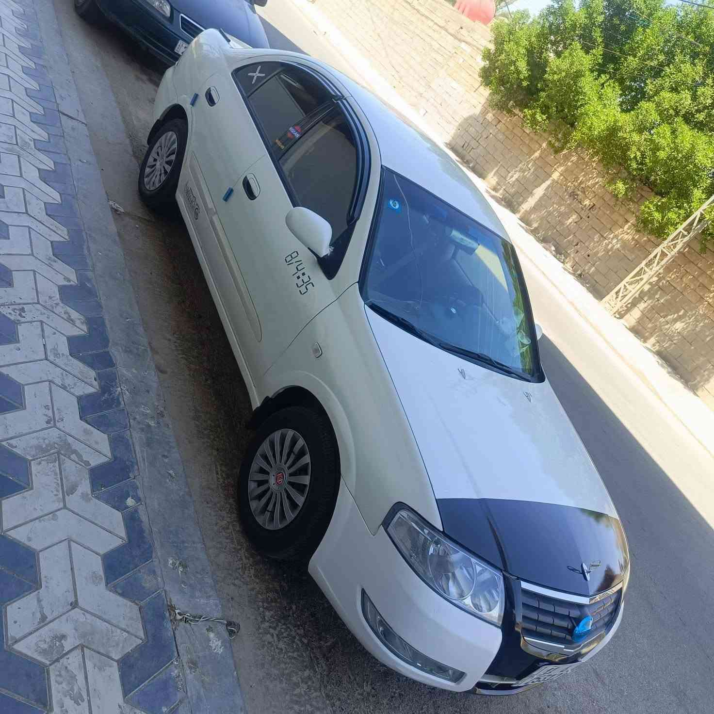 للبيع سني ٢٠٠٧سياره  رقم بغداد جاهزه من كلشي كير محرك صدر تخم تاير سياره مكفوله من ضربه وكصه وكلبه وتشتقل نضامين غاز وبانزين السعر ٨٥ورقه مكاني الفلوجه
***********

