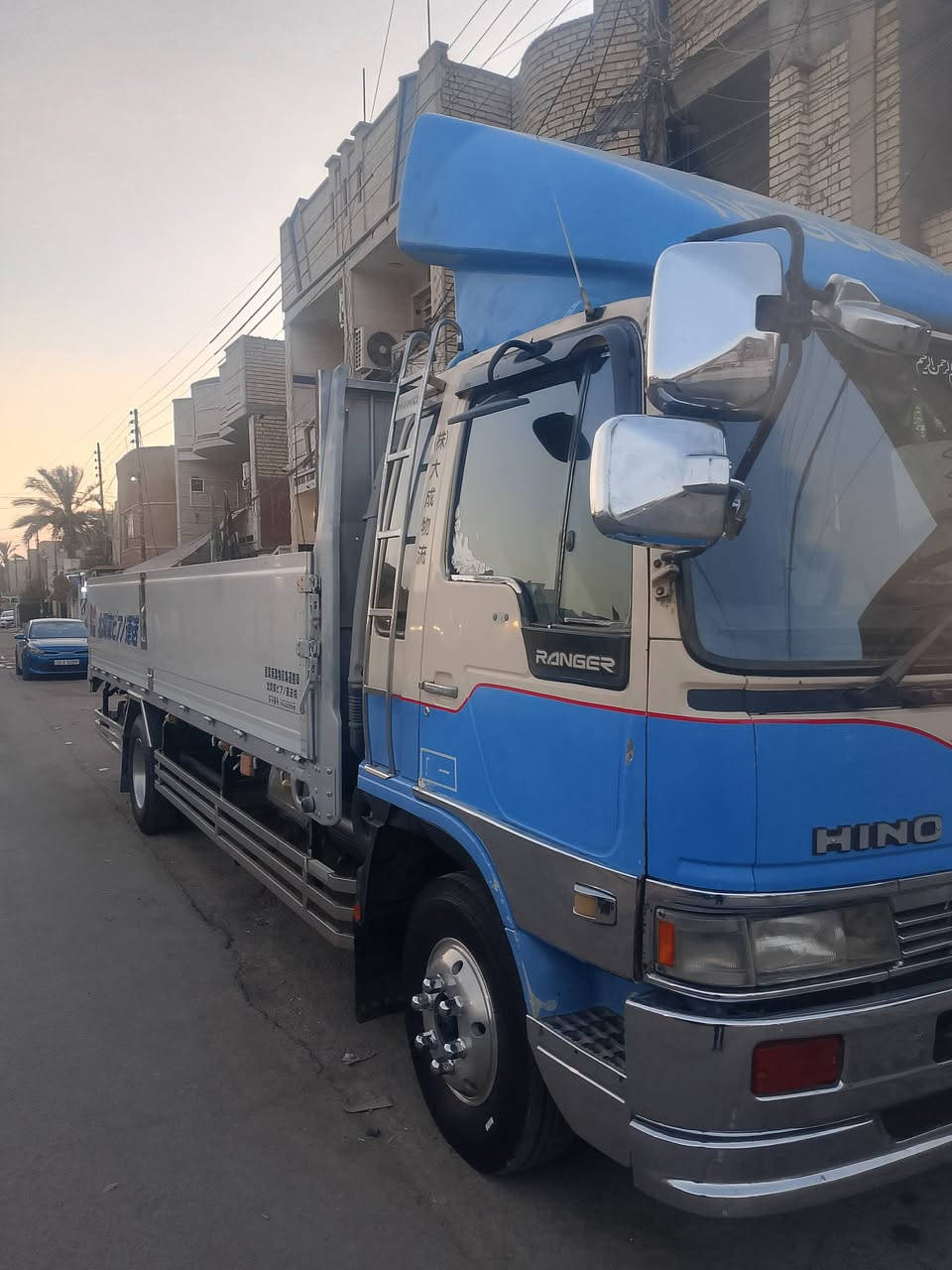السلام عليكم هينو موديل 94 6وربع بلاد 70 عادي بخار بدون تنقيص رقم ذي قار بسمي غير متواجد على الفيس مكان بغداد الاستفسار على الرقم ***********

