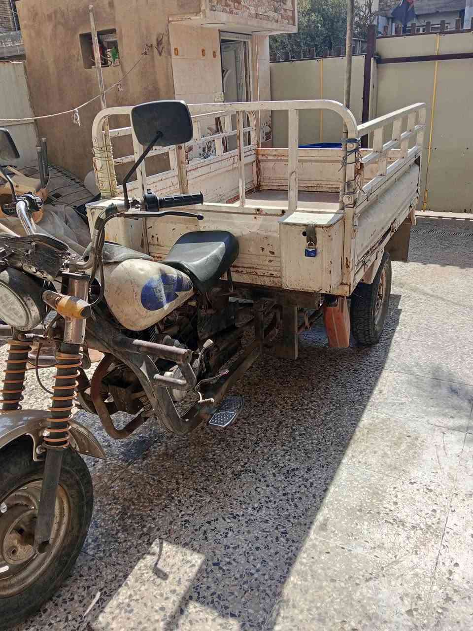 ستوته للبيع 2011
الباب الاول 
550 و بيها مجال قليل
الزعفرانيه ***********
