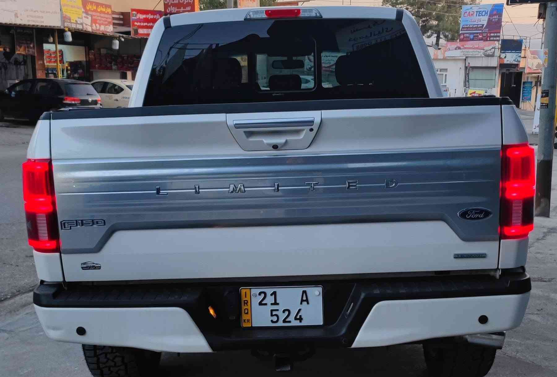 فورت. F150. قه بات قه بات مواسفات موديل 2018 LIMTEDكلين تايتل. پانؤراما. دوسه كاره با به سمه شه غال. كوشن جلدو ديزاين و ساردو گه رم. و. مه ساج و رادار 4. كاميره. ايمبي فايه ر سيستمي سه وتت  ويل. و تايه 21. بيلاد شه ريكه نيكل بيش و دواليدو زينؤن. كه پي سه ر.  بؤدي. درگاي دواوه جه گ. كاره با. سلايتي كاره با جامي دواووه.  شه غال ناو. حه يزه ران  مه كينه و گيربه شه رت.  3.5 ي.  تؤربؤ  V6 پستون ده بل اكسل  86 هه زار.  رؤشتووه  رادارؤخه تي جاده و اؤتؤستؤپ. سلاجه سه ياره كه.  زورلؤ كه سعر (350$)
ناونيشان سليماني 
ز.م *********** السليمانية, العراق

نص مكتوب في الصور:
- ***********
