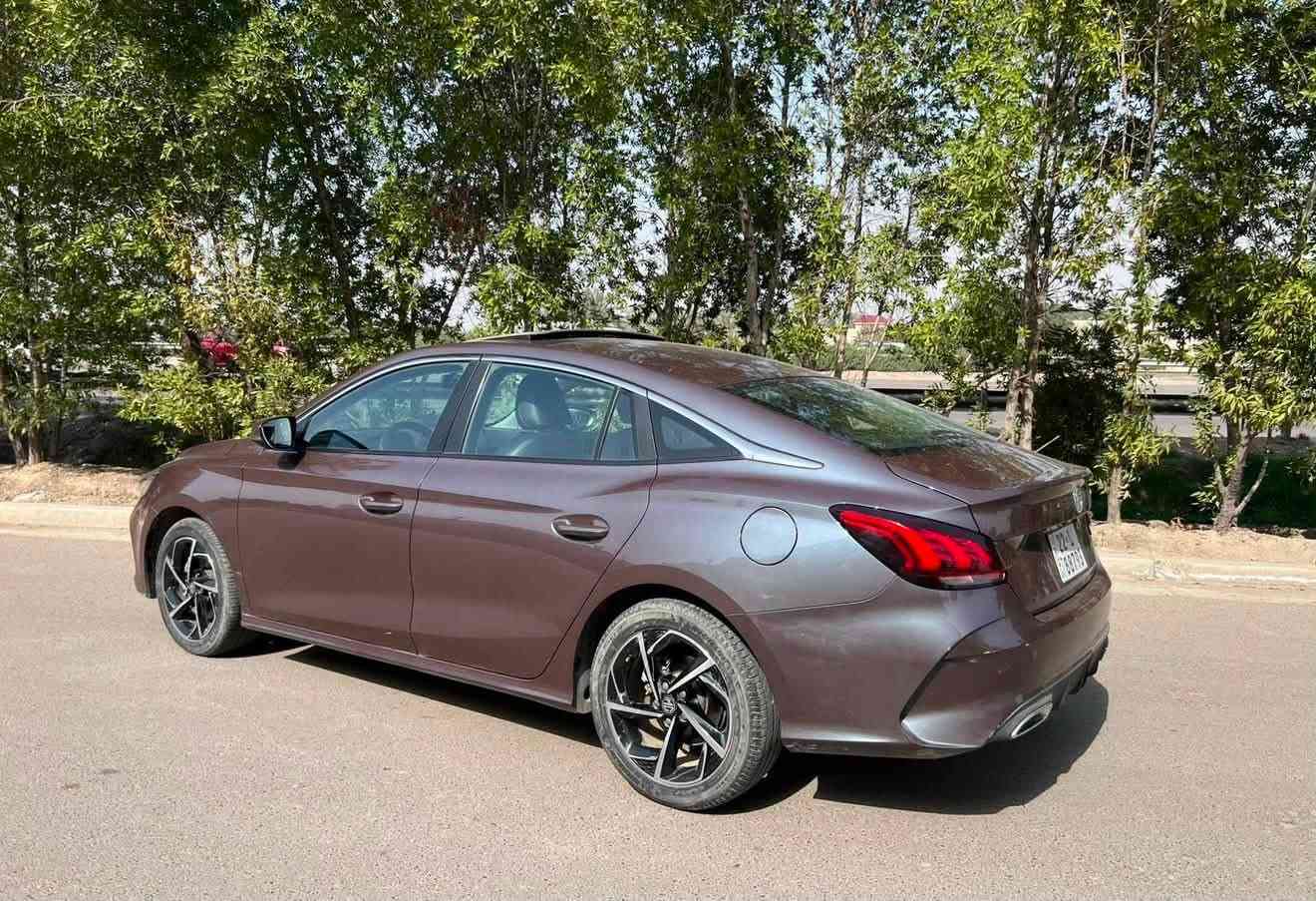 MG gt 2022 بيع او مراوس بهايبرد
استلام من شركة ٢٠٢٤ 
الضمان بعدله سنه 
فول مواصفات لون مميز متقلب اربع الوان
ماشيه 30mi
بيها بارد باب عكس سايق والخلف 
السعر  : اتصل ع ارقام صاحب سياره 
***********
***********

