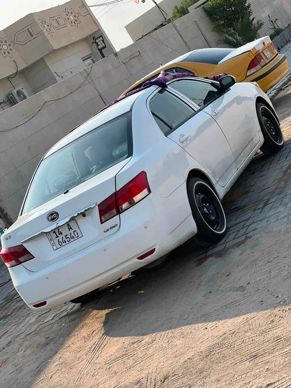 سلام عليكم BYD G3 2016
بيها ضربه بسيطه ب خشم البنيد والجاملغ اربع اصابع و بيها  تكحيلات  السياره فول مواصفات للاخير مكينه وكير اوتو السياره بيها نواقص بسطيه ((ترهم مراوس )) 

السعر 55 

مكاني بصره - خور الزبير 

هـ***********حسن ساهر
