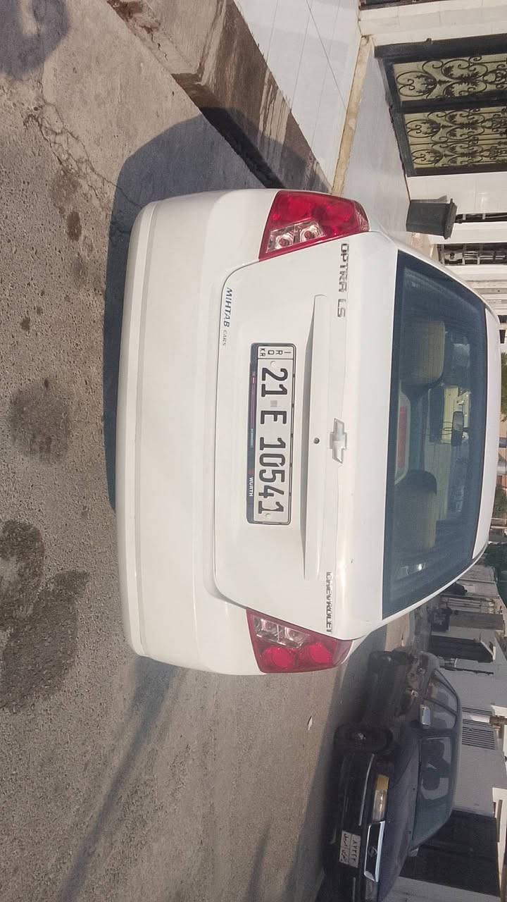 اوبتر 2012
3قطع صبخ بدون داخل
سياره ماشيه 150الف
كير مكينة ابشرط 
سعر76بي مجال لطيبين
مكان اربيل
***********
