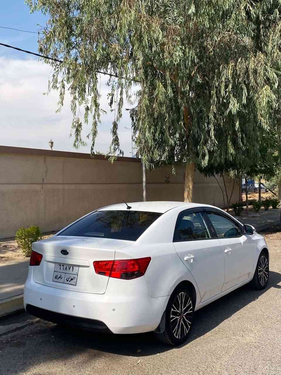 سيراتو خليجي موديل ٢٠١٠ رقم دهوك حجم المحرك 16دوش المرغوب..كير اوتماتيك اي تي المرغوب .. تبريد ثلج قفل مركزي ريمون..جامات كهرب..حساسات خلفيه..داخل لونين..خمسه ويل كب..طخم تأثيرات وباتري وكهريائيات جديد..اي مصرف مااعوزه بشرط سياره جاهزه..بيها صبغ جاملو الامامي وباب الامامي جهت النفر...السعر ( ٨٤ ) .. العنوان موصل الايسر حي المزارع قريب على حي البعث..فرع جامع القادر.. ( *********** ) ... يوجد واتساب برقم الاسيا لانراسلني خاص ماارد...( *********** )
