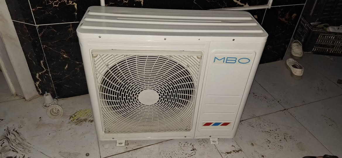 سلام عليكم سبلت للبيع شرط النظافه والشغل عنواني كربلاء تفاصيل اكثر اتصل وتدلل السعر 430 وبي مجال بسيط 
***********  ***********
