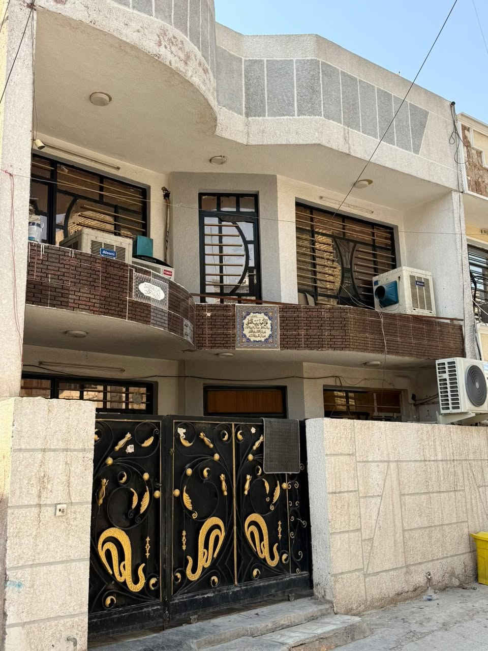دار للبيع زراعي قرار محكمه سند25
المساحه ١٠٠م طابقين ٣ غرف نوم صاله كبيره مطبغ خدمات ٢ 

واجه ٨م

نزال١٢.٥م 

هاتف ***********📞

         ***********📞

مقابيل مركز اصليخ زراعي قرب جامع الحجية
