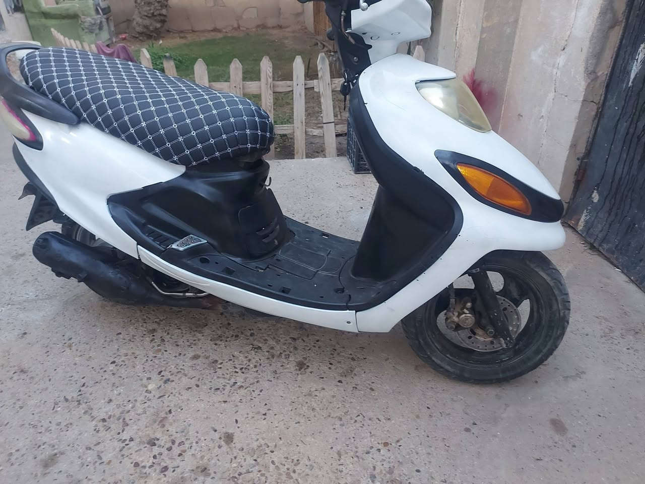 للبيع دراجه ياماما ياباني  شغاله سلف وهندر والكهرباء  شغاله كلها  كشر حيل نظيف السعر  250 الف للتواصل رقم ***********
