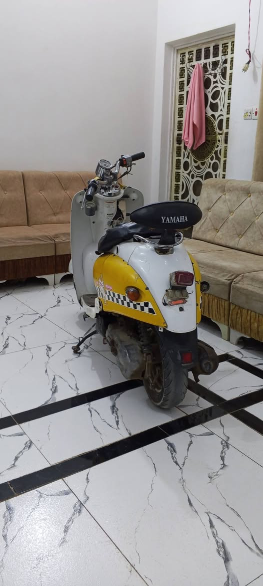 مصريه فحل خطين قفل اكسن دراجه نضيفه وجاهزه  سلف هندر لايت بك لايت عداد سرعه عداد بانزين قفل جنطه قفل سكان قفل جوزه كله شغال مكينه ناعمه خرسه  دراجه  مال جناي السعر 250 مكان ناصريه ***********
