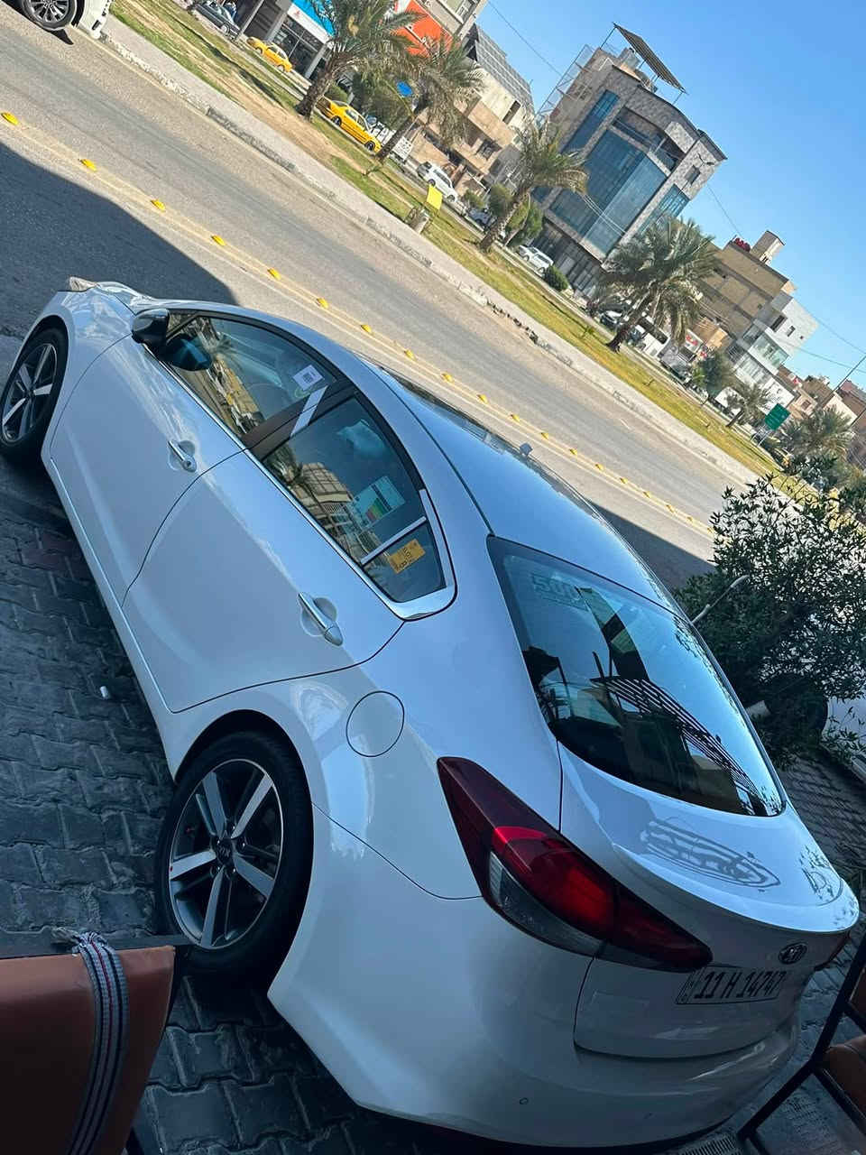 سيراتو للبيع خليجي كفاله عامه
بيه بارد بل بنيد شبر تقريبه  الباقي كفاله عامه موديل 2017

كير محرك فول موصفات  فتحه خمسه ويل كب شفتات ستيرن 

لد خلفي جلد تبريد كشنات كشن ميموري كهربائي  ماشيه 145 

رقم بغداد باسمي تحويل ثاني يوم وين ميعجبك  

مكان السياره كربلاء  

سعر 143 وبيه مجال بسيط 

***********

غير متواجد عل فيس
