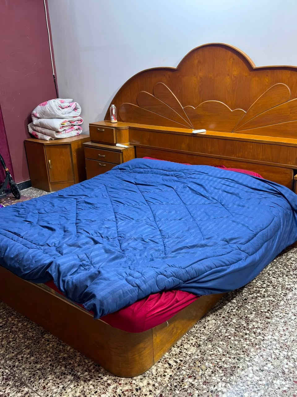 غرفة نوم عراقية حطاطة طابقين تكمة 5 قطع 
كنتور 6 بيبان طابقين جبير كلش 
سعر 700 وبيها مجال للشراي مكاني اليرموك ***********
