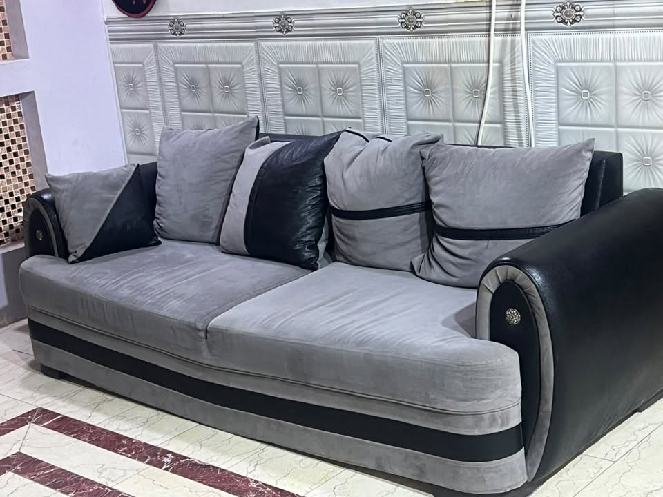 للبيع تخم مرتب ونظيف وحالته كلش زينة ✨🔥
مناسب للاستعمال، وما بيه أي شي 
السعر مناسب وقابل للتفاوض 

اللي مهتم أو يريد تفاصيل أكثر يتفضل 

‭***********‬ وتساب
