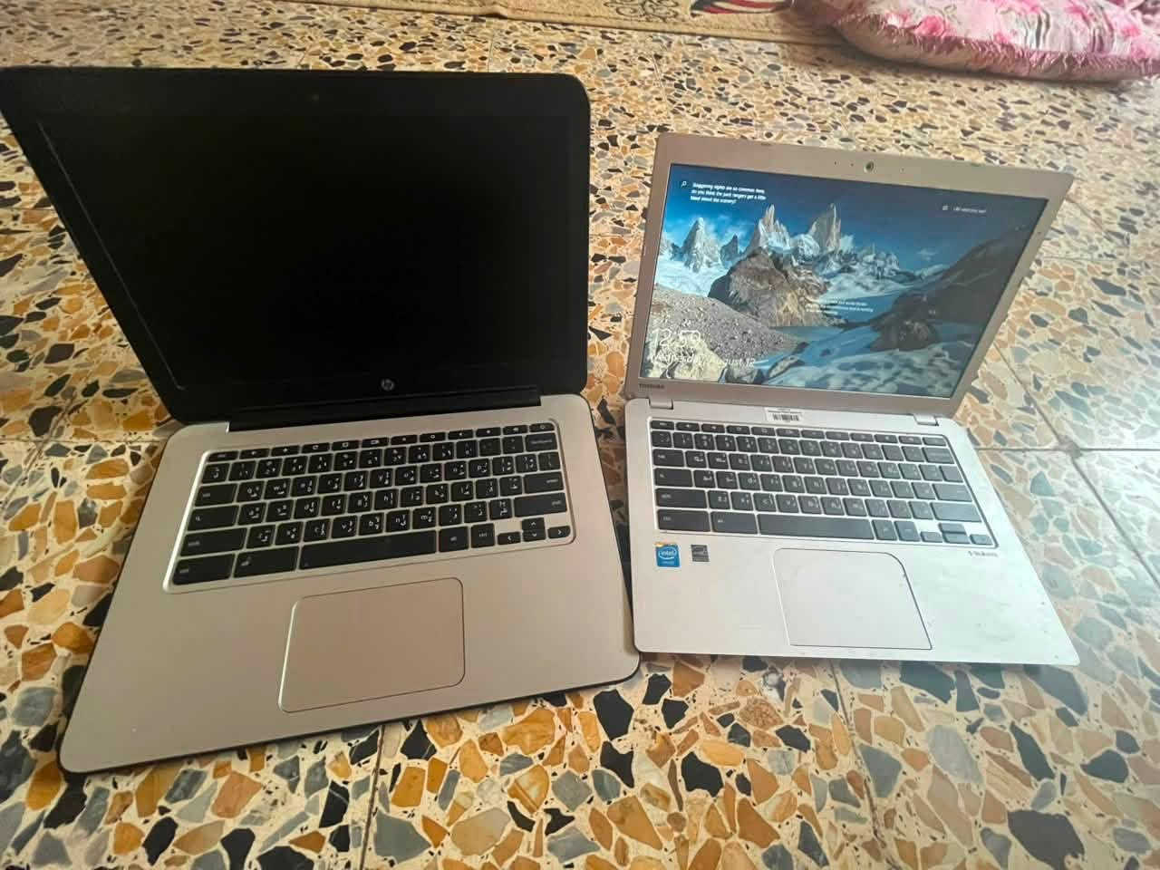 حاسبات ثنين للبيع شغالات ماعرف بيهن وحده مضروبه الشاشه مالتها مثل ما موضوح بالصوره كذالك بس شغاله قيم باليي يرضا الله مكاني نجف 
خاص مفتوح 
***********
