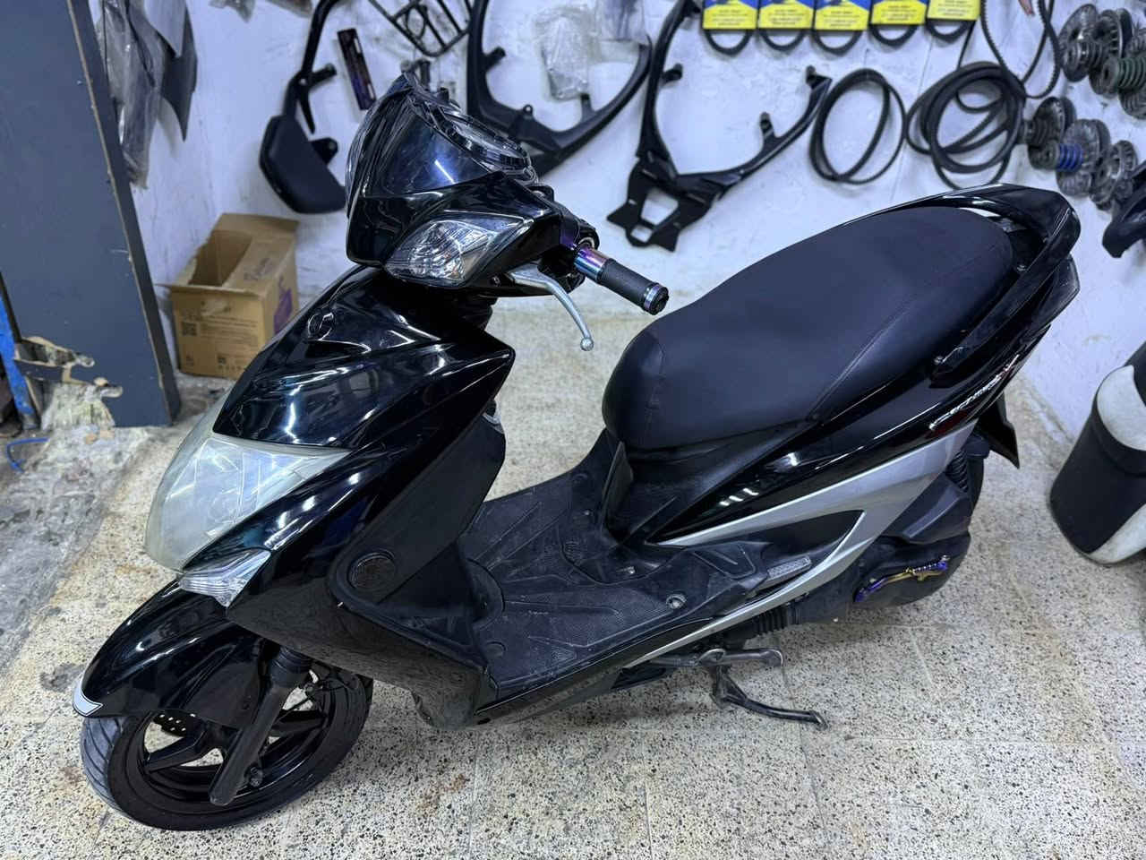 للبيع ياماها سكنس لد رمبه ياباني 
فقط بيع نقد  بدون مراوس 
السعر 12وبيها مجال بسيط للشراي 
بغداد الجديدة ***********
